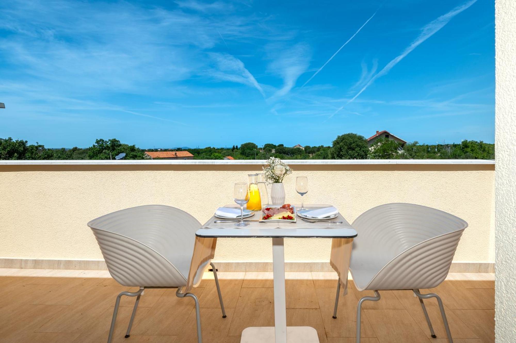 Guest Accommodation Atrium Gulin Lozovac Εξωτερικό φωτογραφία